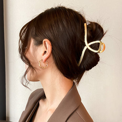 ChicGrip – Stylish Metal Hair Claw