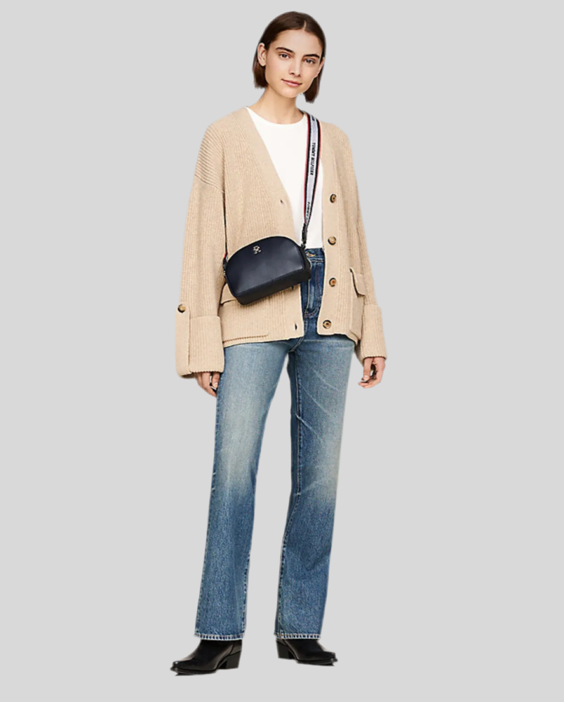Tommy Hilfiger Fresh Camera Bag – Modern Minimal Style