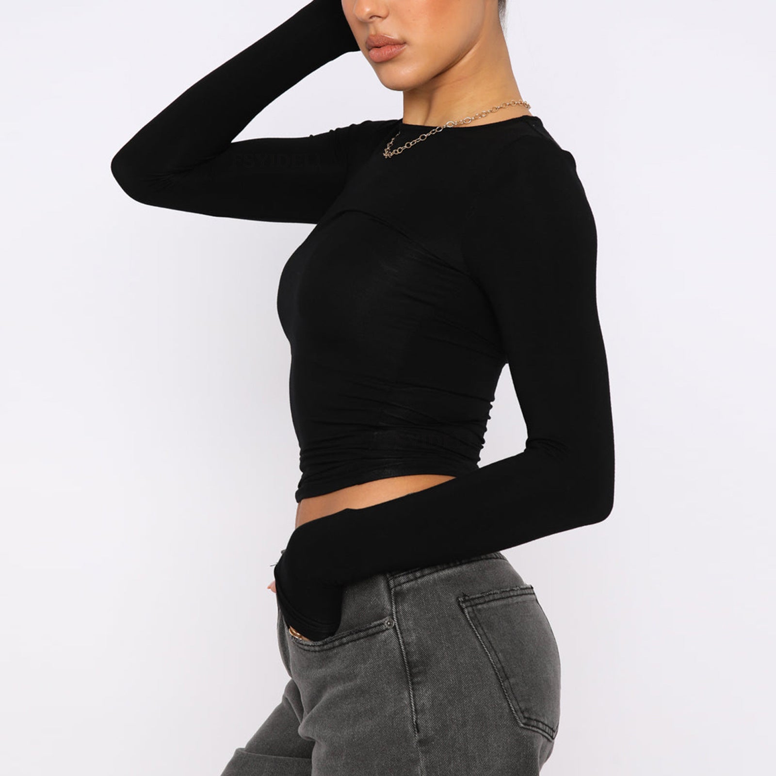 Chic & Sleek: Women’s Slim Fit Long-Sleeve Pullover