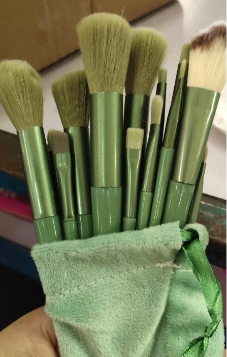 BeautyBliss 13 – Flawless Finish, Every Time