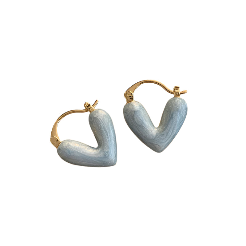 Minimalist Love Heart Earrings – Everyday Style for Women