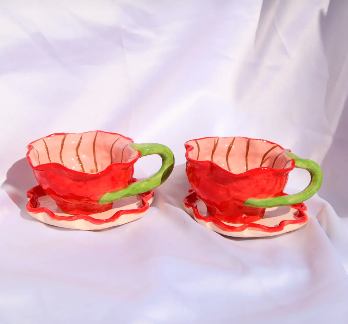 Blossom Surprise – Red Flower Pattern Ceramic Mug(2pc)