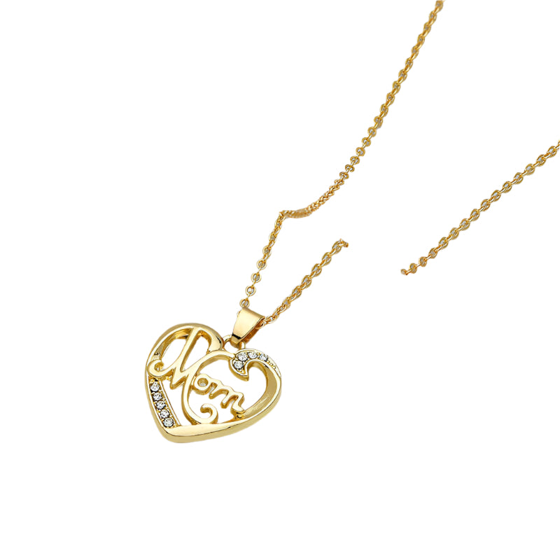 Diamond Love: Heart-Shaped Mom Necklace – A Sparkling Mother’s Day Treasure
